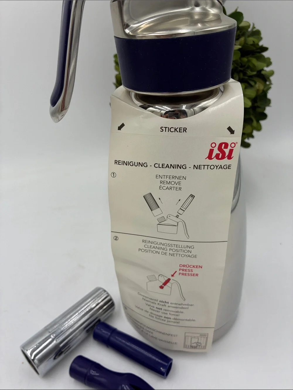 Williams Sonoma iSi Austria 0.5L Stainless Steel Whipped Cream Dispenser